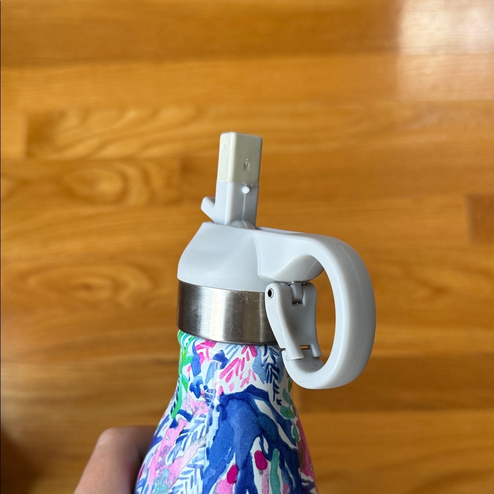 EUC Lilly Pulitzer x S’well water bottle - Picture 4 of 5